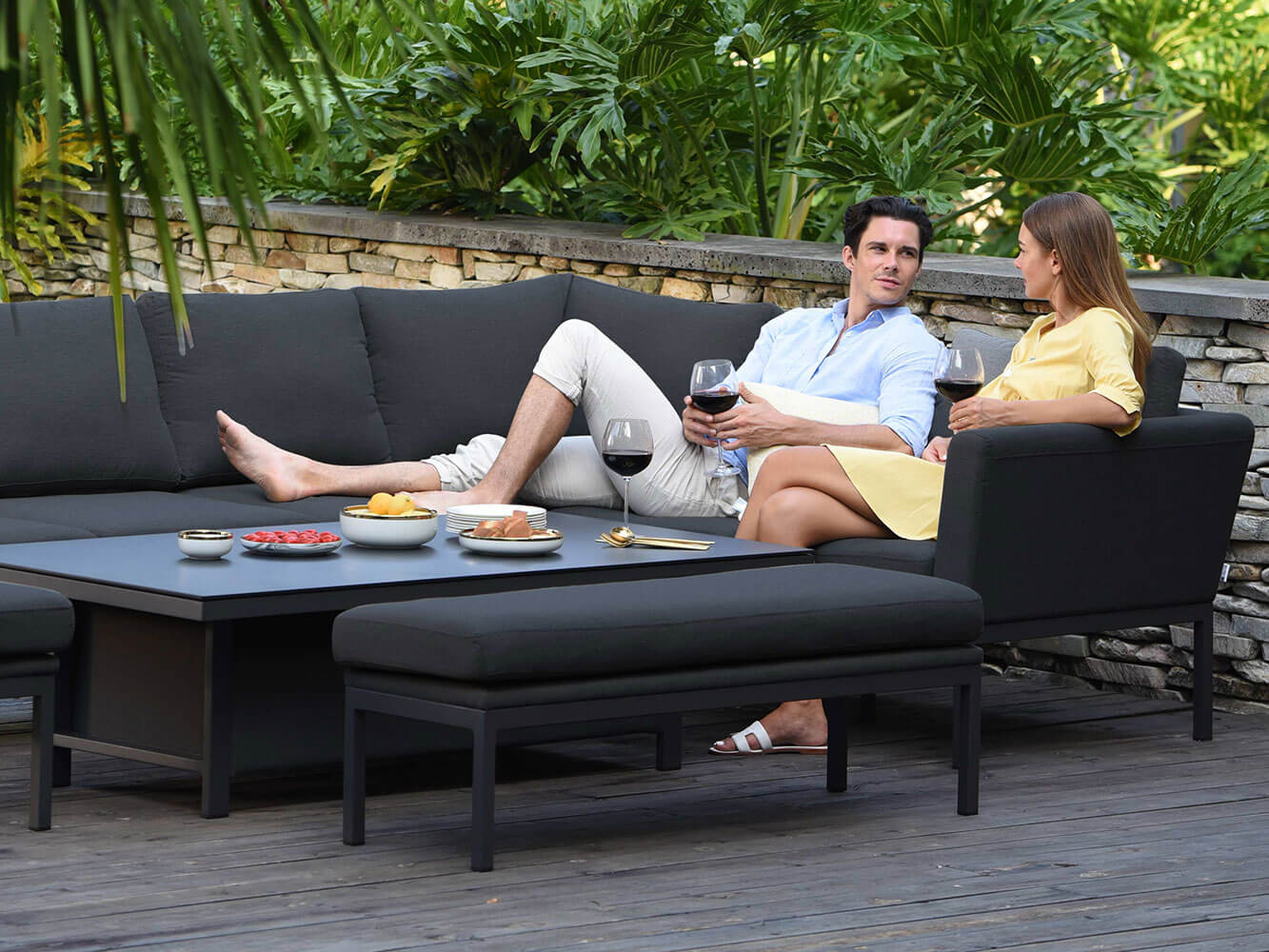 Salon de Jardin d'Angle avec Table Relevable Argenta Salon de Jardin d'Angle avec Table Relevable Argenta