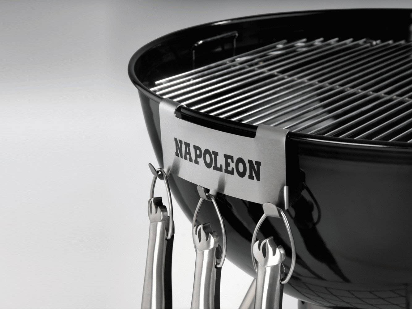 Napoleon Barbecue à Charbon 22''